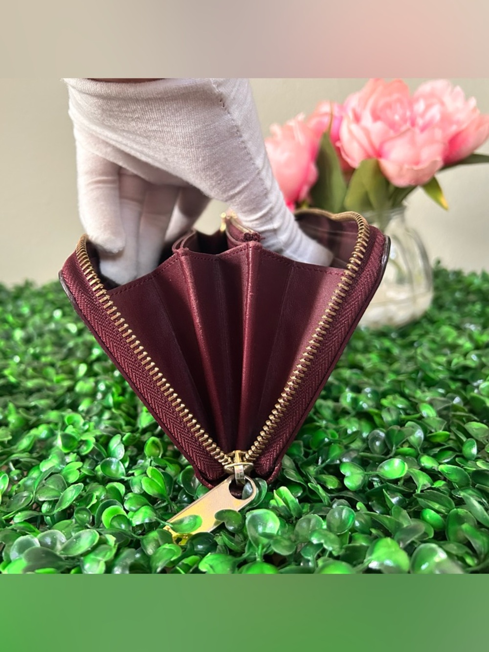 Louis Vuitton Vernis Monogram Zippy Wallet Amarante Patent Leather Zip Around - Picture 11 of 17
